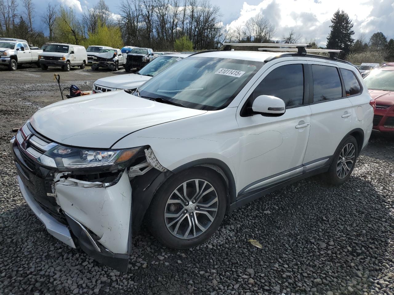 MITSUBISHI OUTLANDER 2016