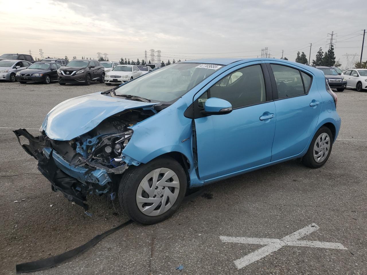 TOYOTA PRIUS C 2016