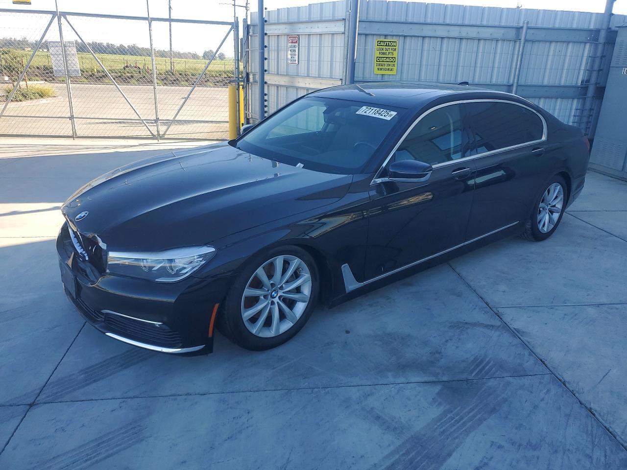 BMW 740 2016