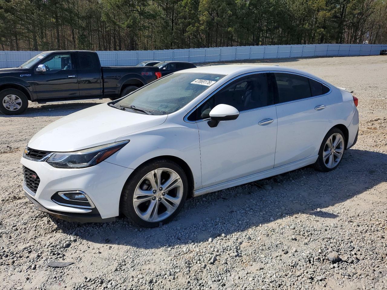 CHEVROLET CRUZE 2017
