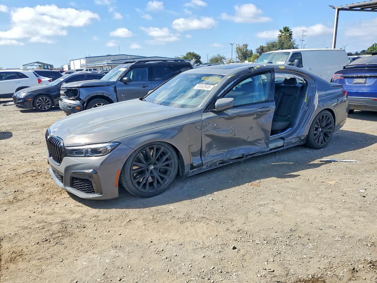 BMW 740 2022