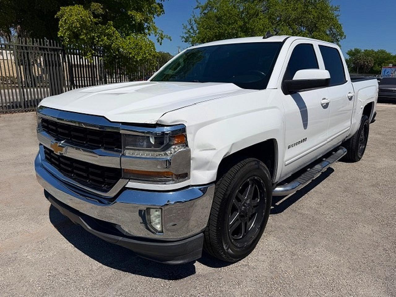 CHEVROLET SILVERADO 2018