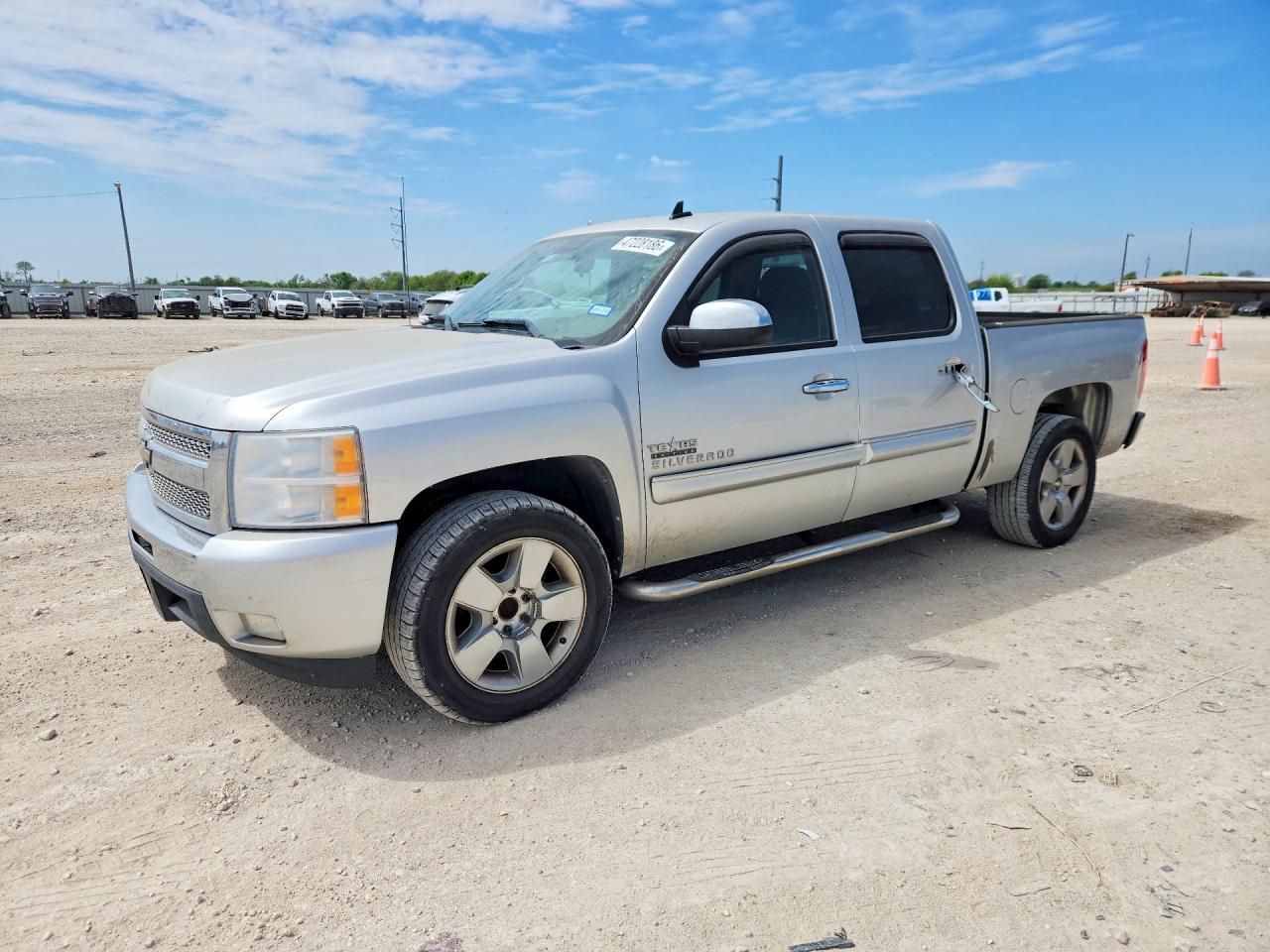 CHEVROLET SILVERADO 2011