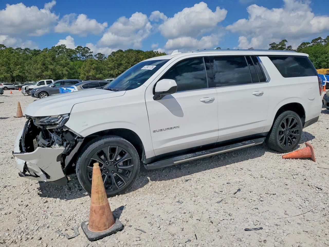 CHEVROLET SUBURBAN 2021