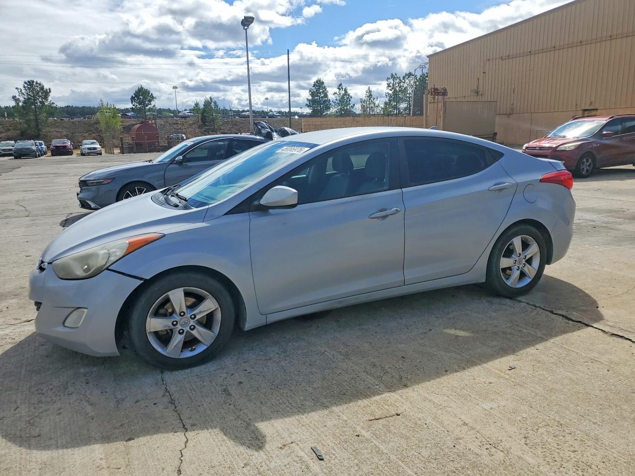 HYUNDAI ELANTRA 2013