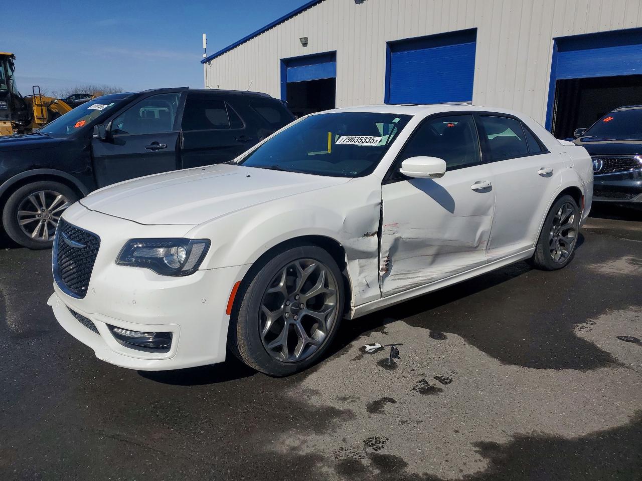 CHRYSLER 300 2018