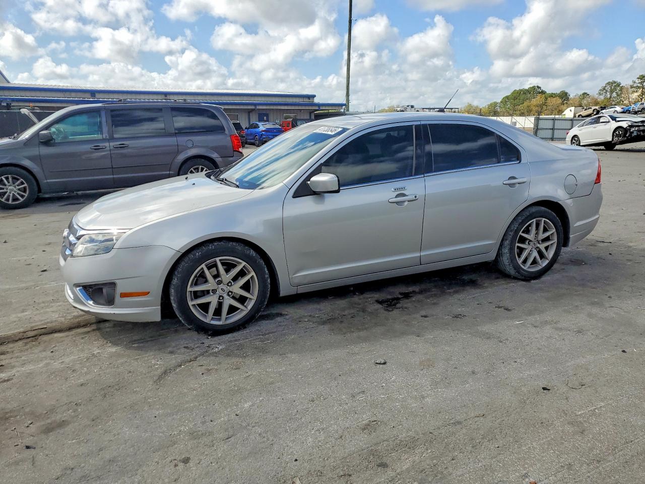 FORD FUSION 2010