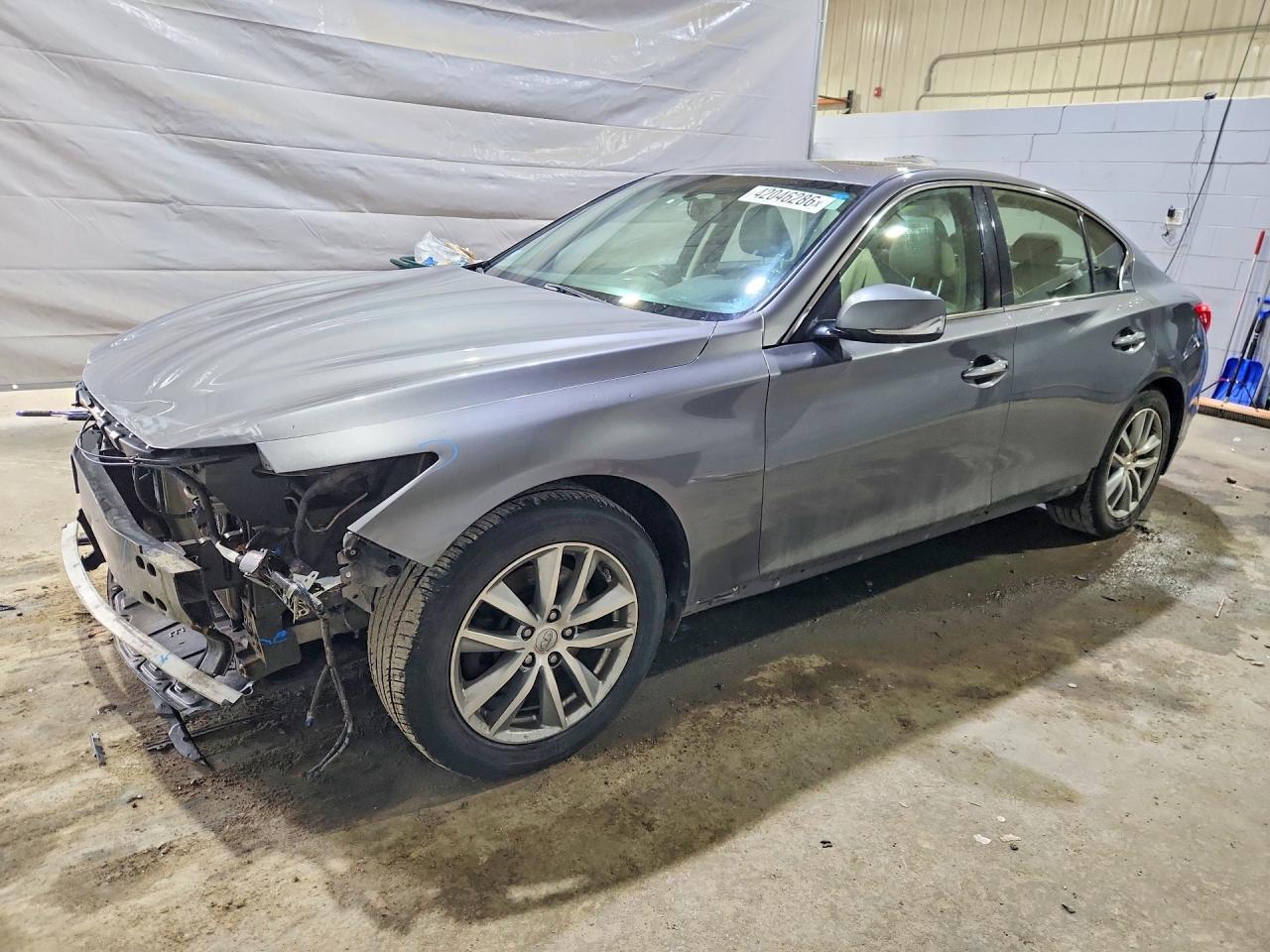 INFINITI Q50 2015