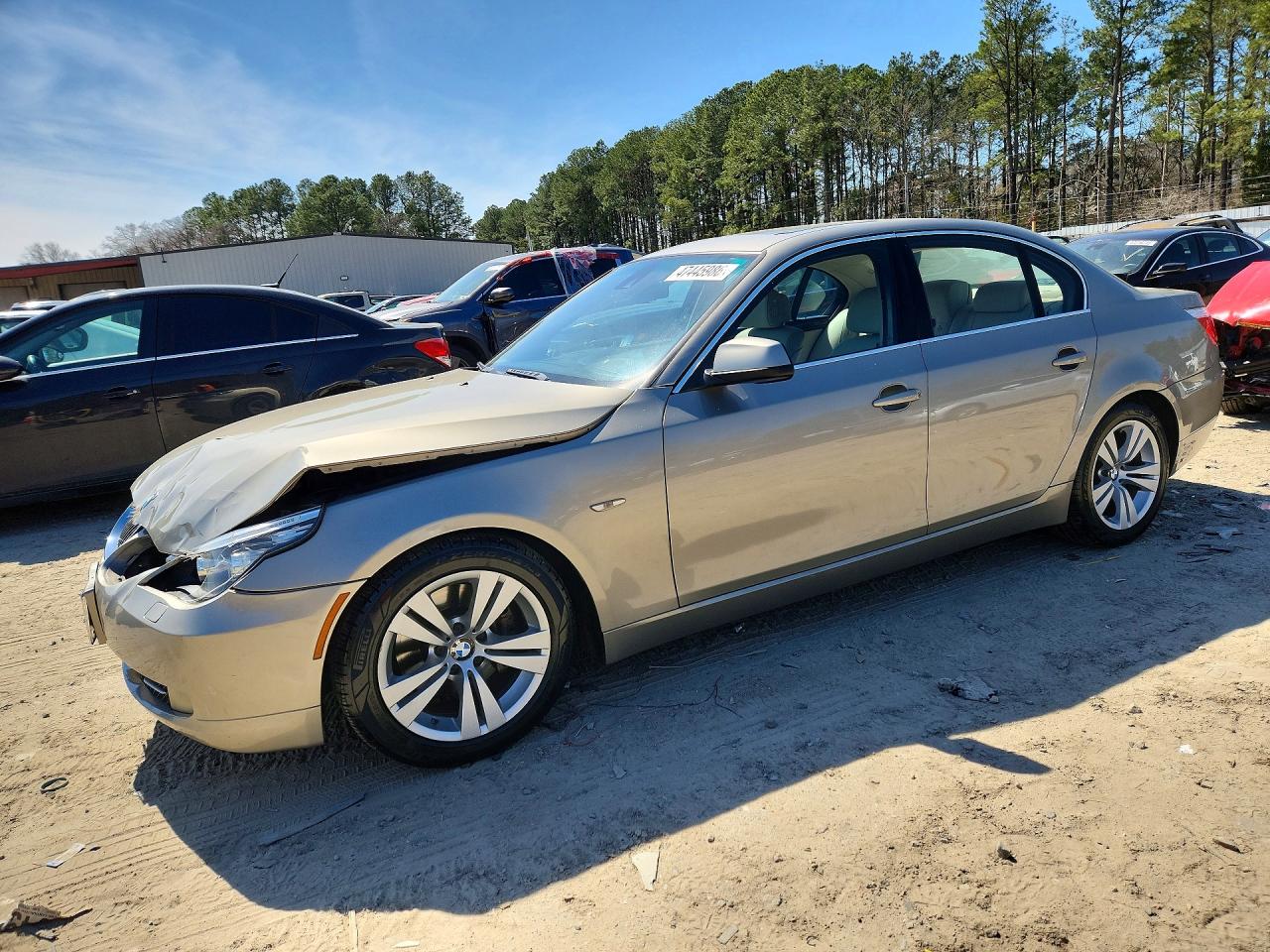 BMW 528 2010