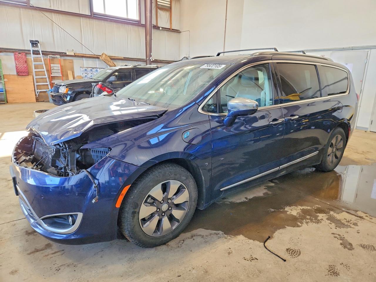 CHRYSLER PACIFICA 2017