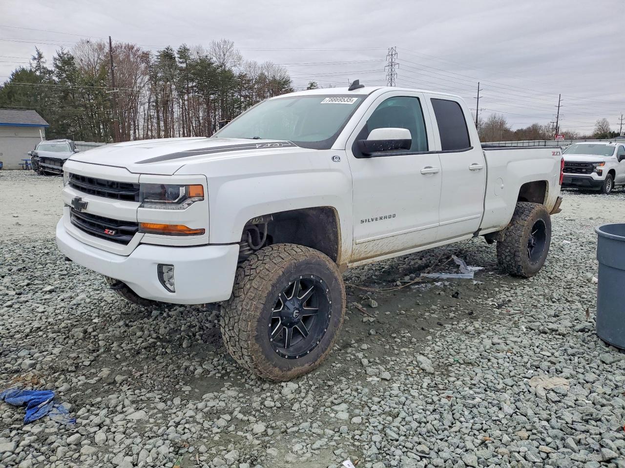 CHEVROLET SILVERADO 2017
