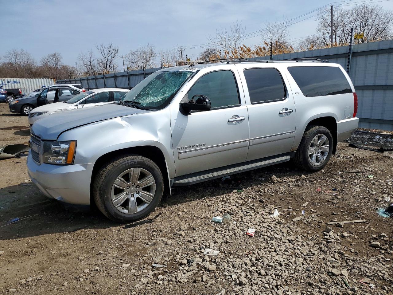 CHEVROLET SUBURBAN 2012