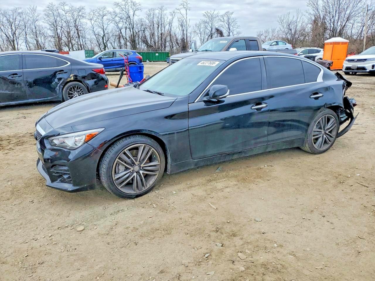 INFINITI Q50 2015