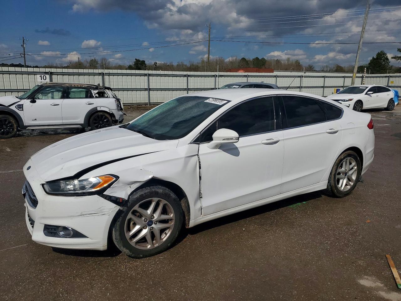 FORD FUSION 2015