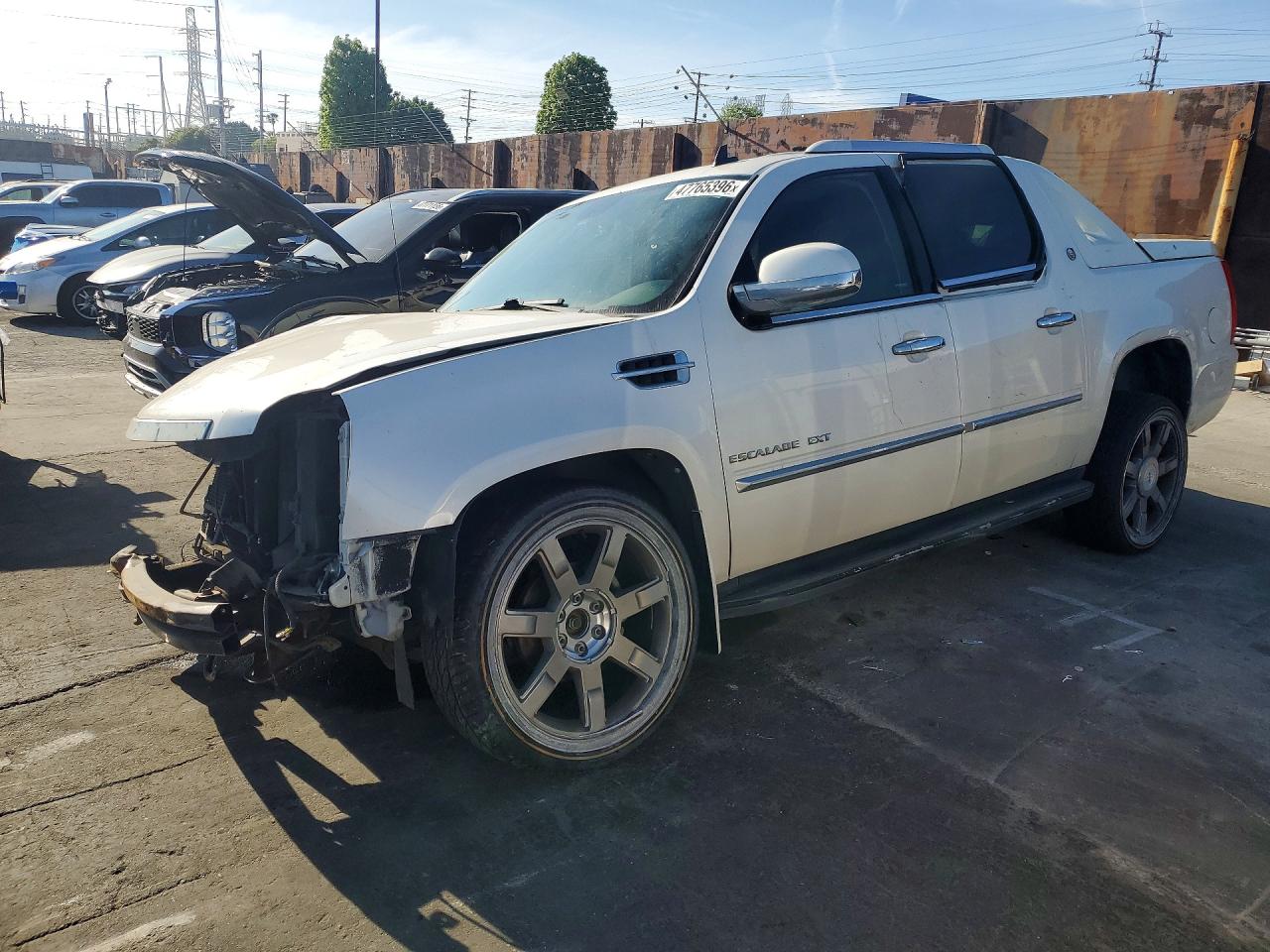 CADILLAC ESCALADE 2012