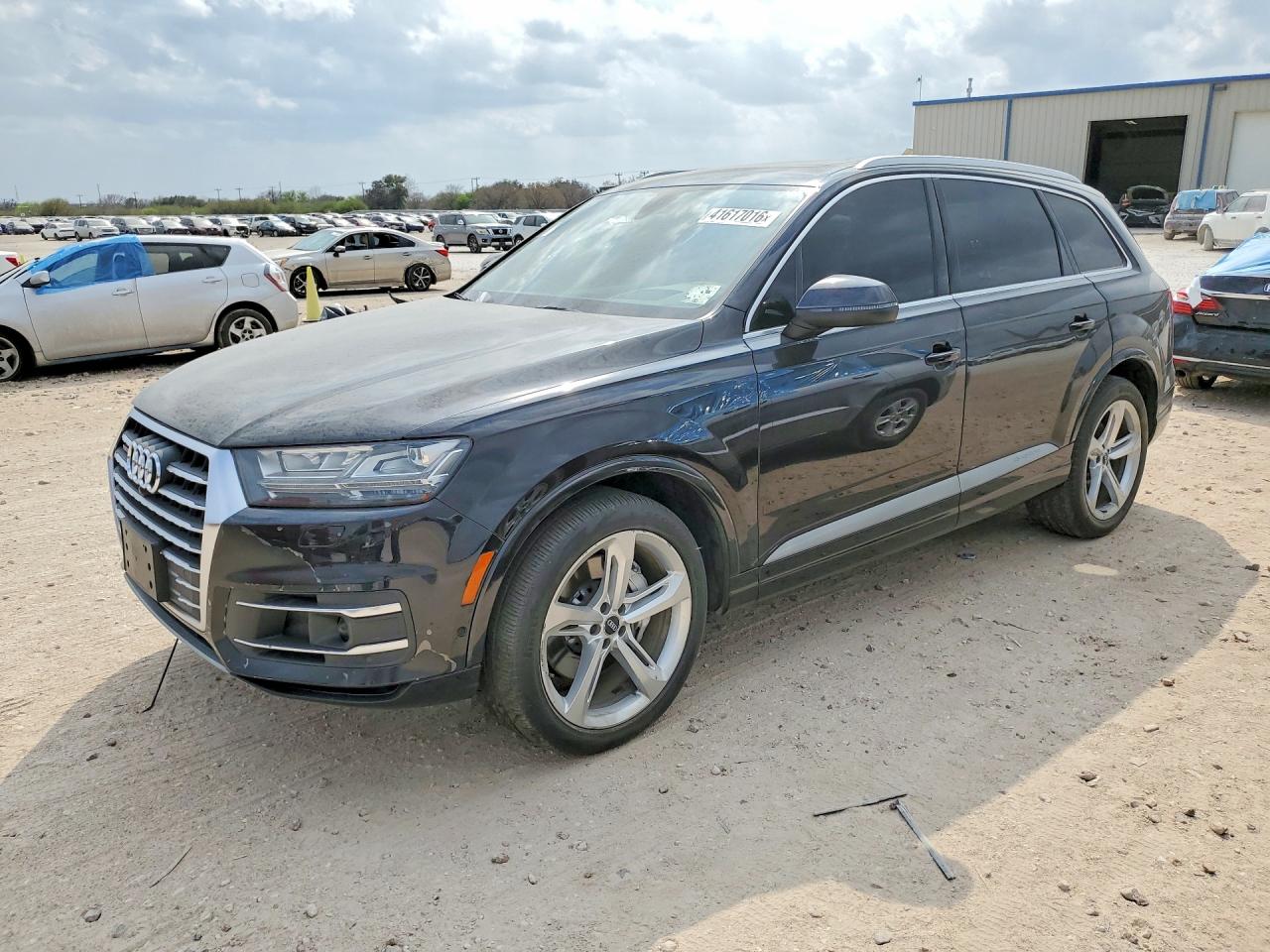 AUDI Q7 2019