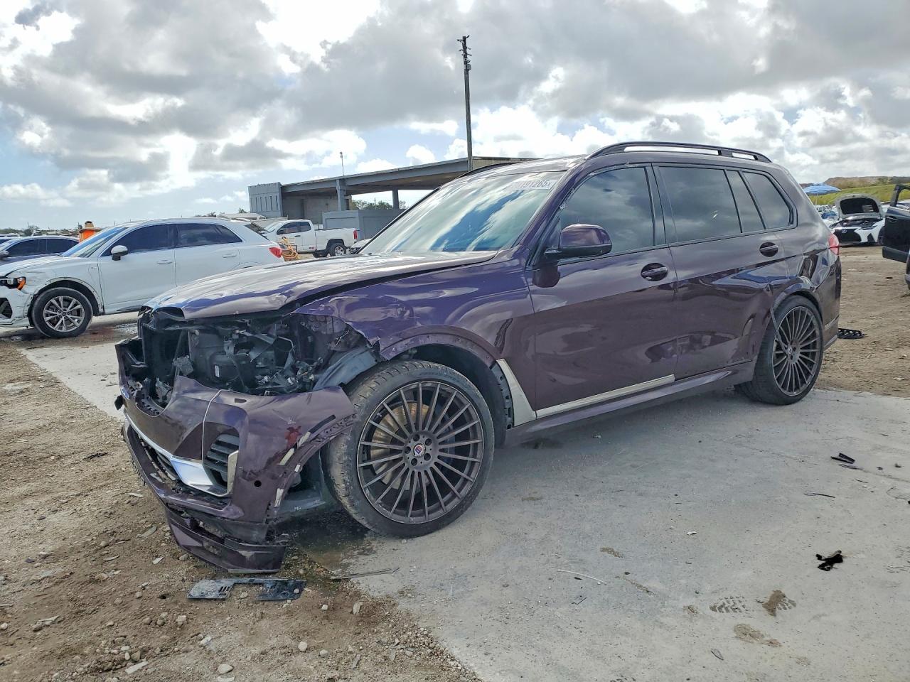 BMW X7 2021