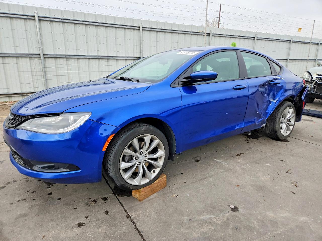 CHRYSLER 200 2015