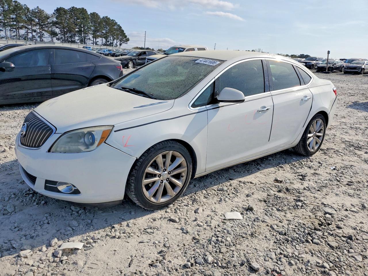 BUICK VERANO 2013