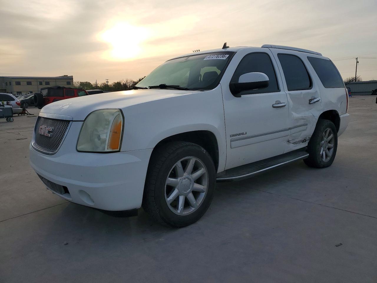 GMC YUKON 2010