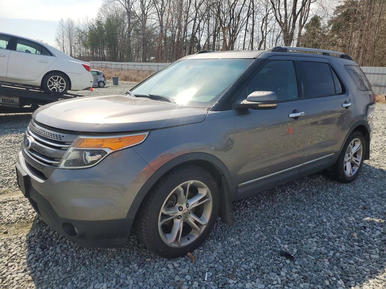 FORD EXPLORER 2011