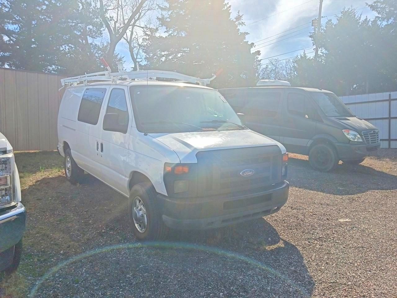FORD ECONOLINE 2012