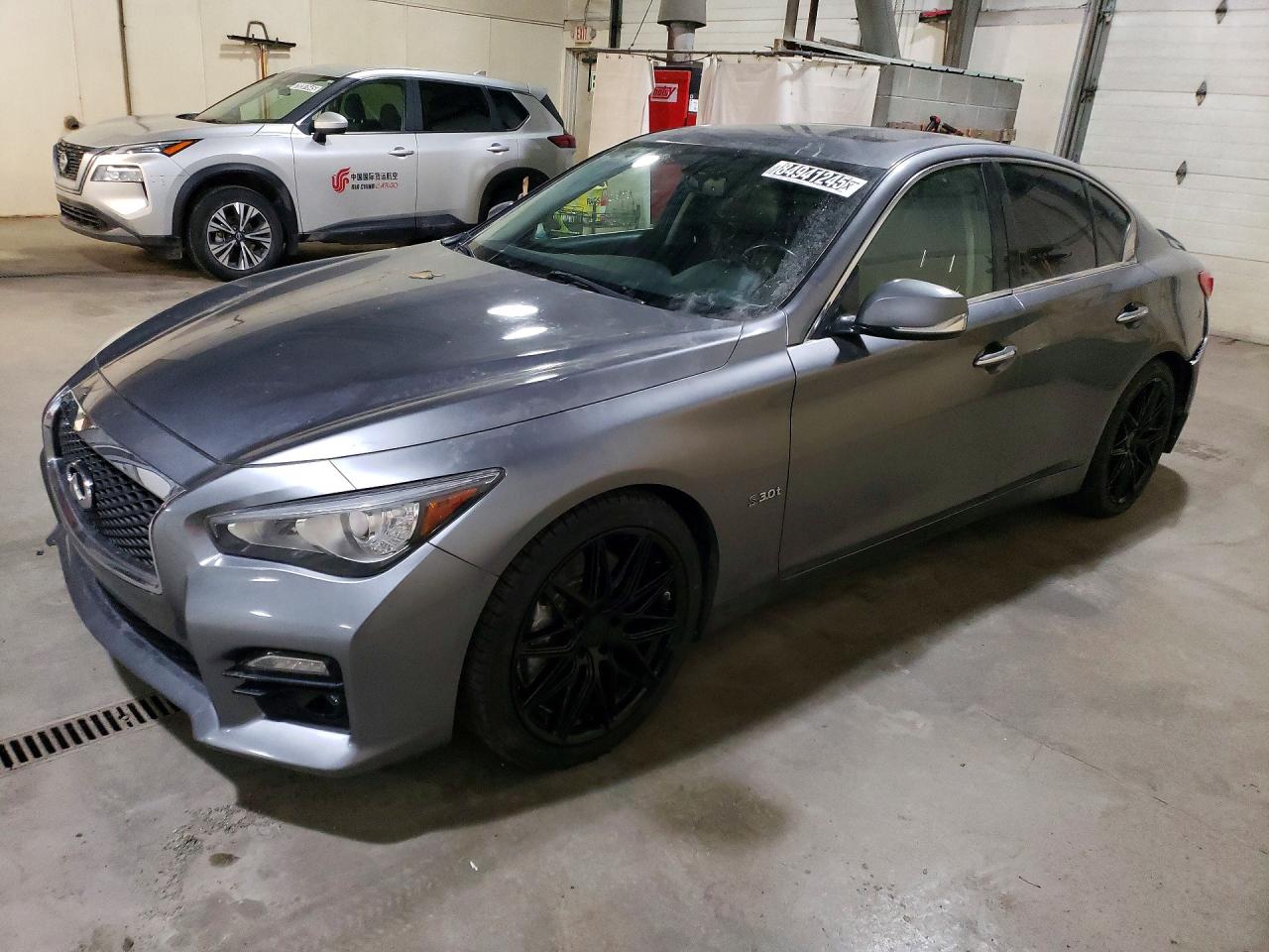 INFINITI Q50 RED SPORT 400 2016