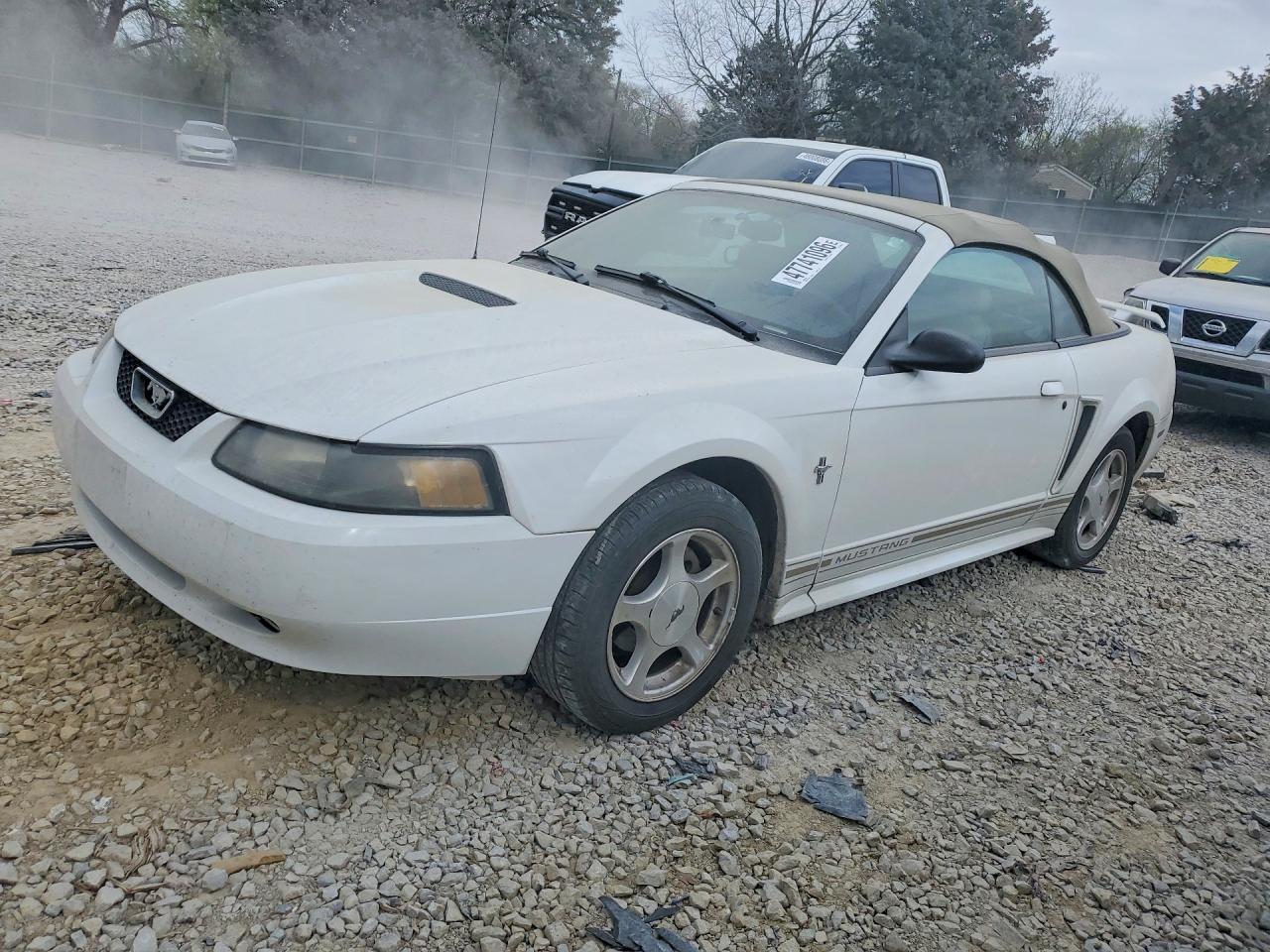 FORD MUSTANG 2001