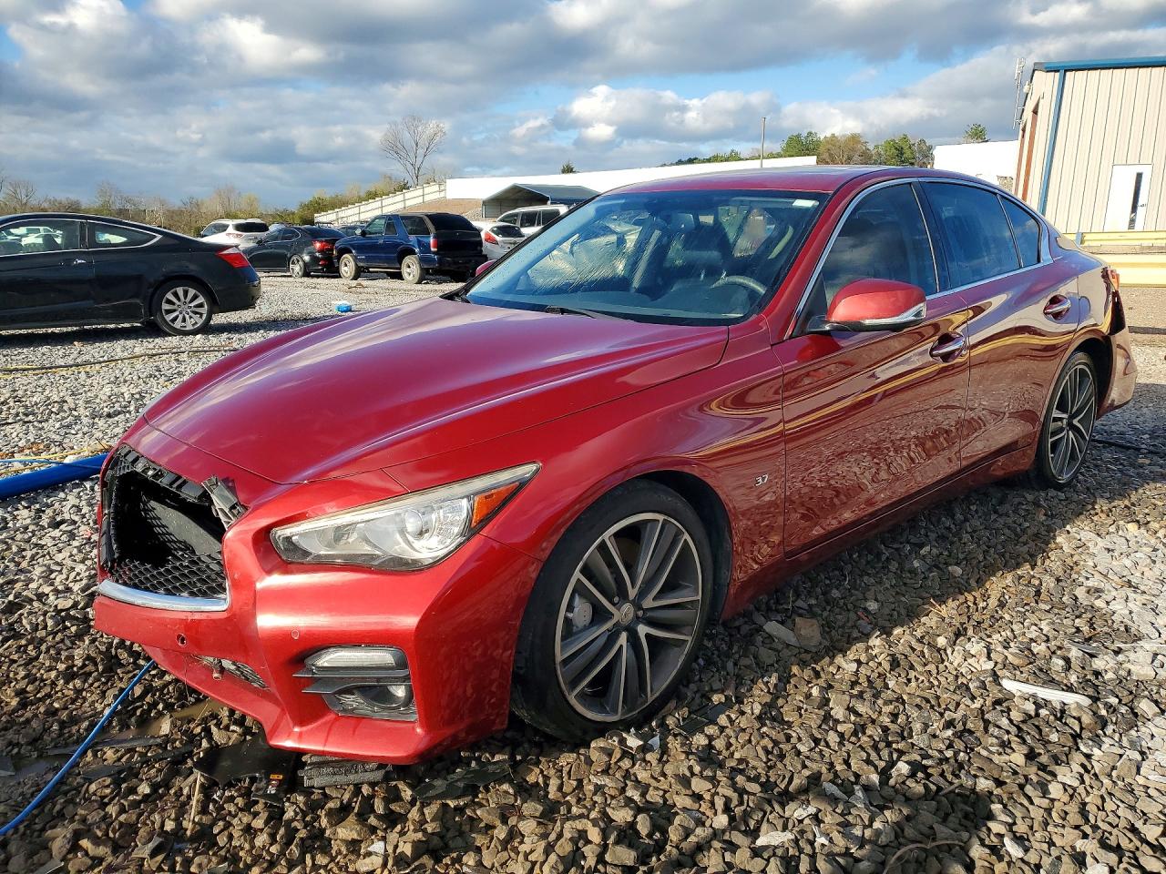 INFINITI Q50 2015
