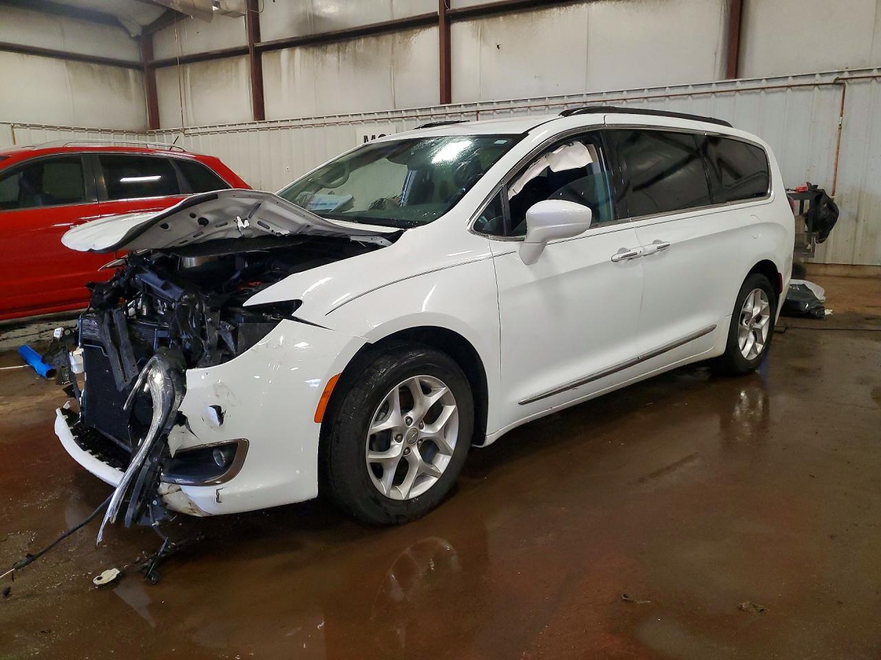 CHRYSLER PACIFICA 2017