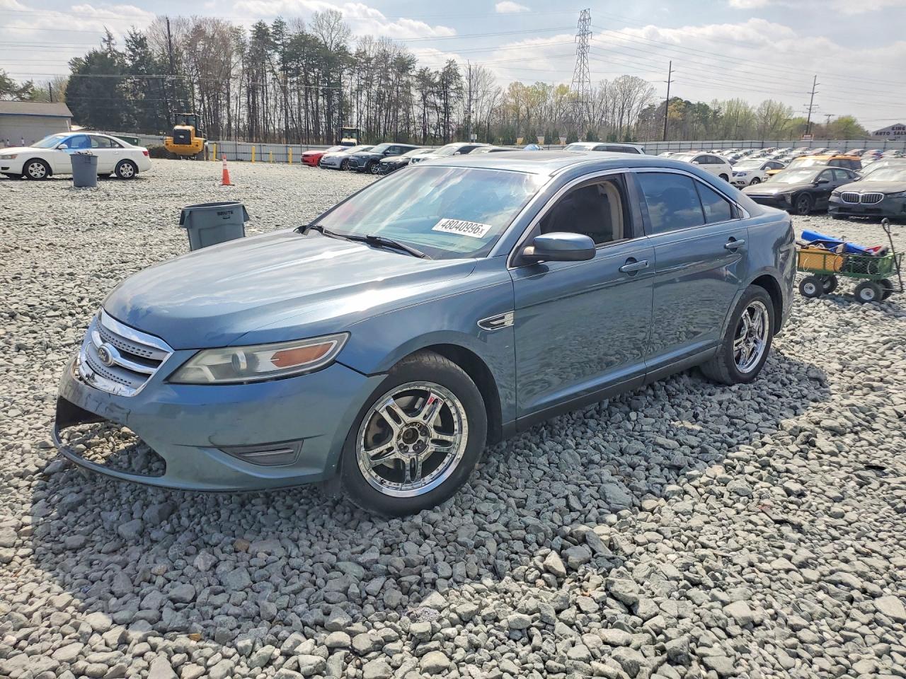 FORD TAURUS 2010