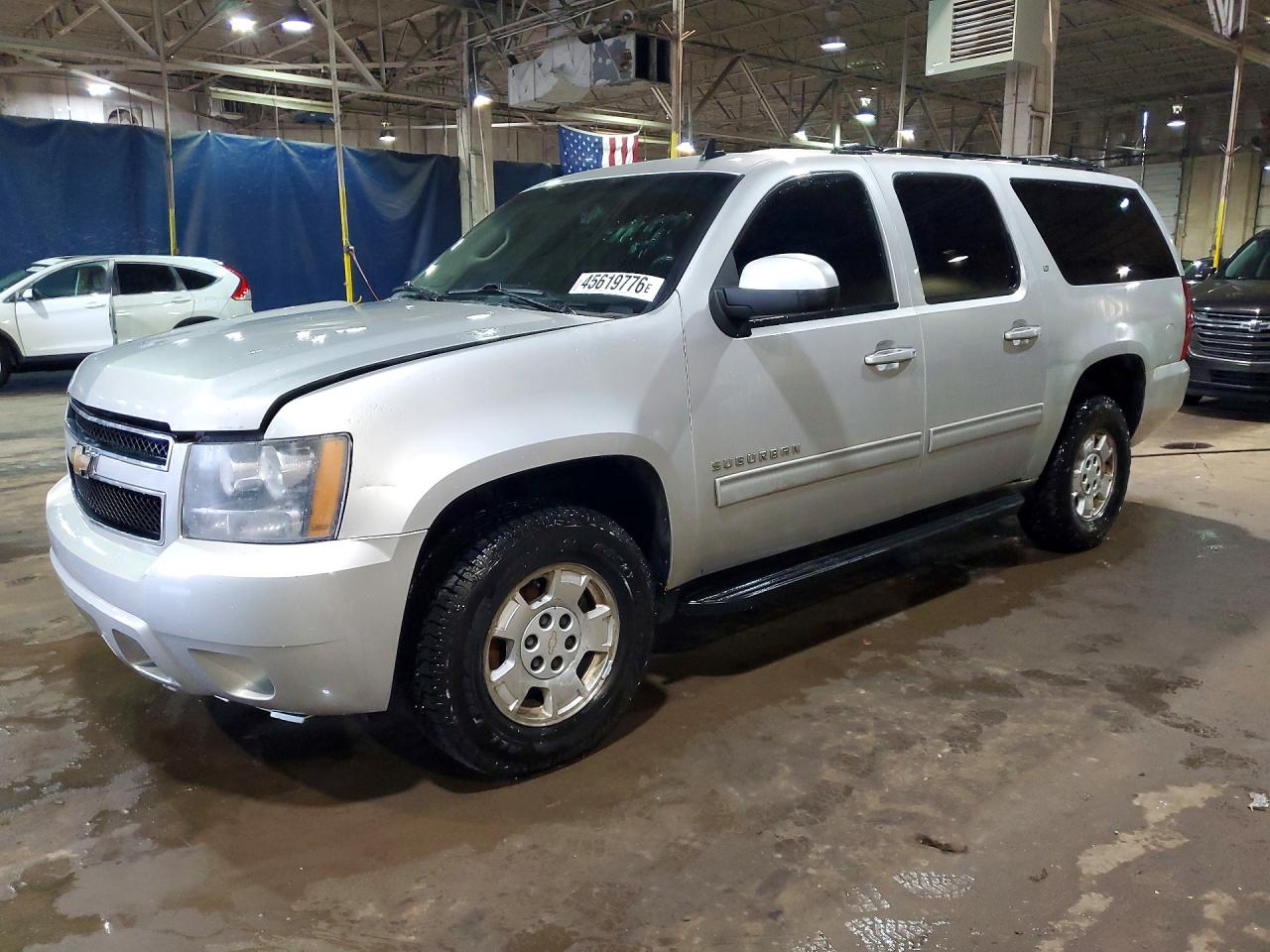 CHEVROLET SUBURBAN 2011