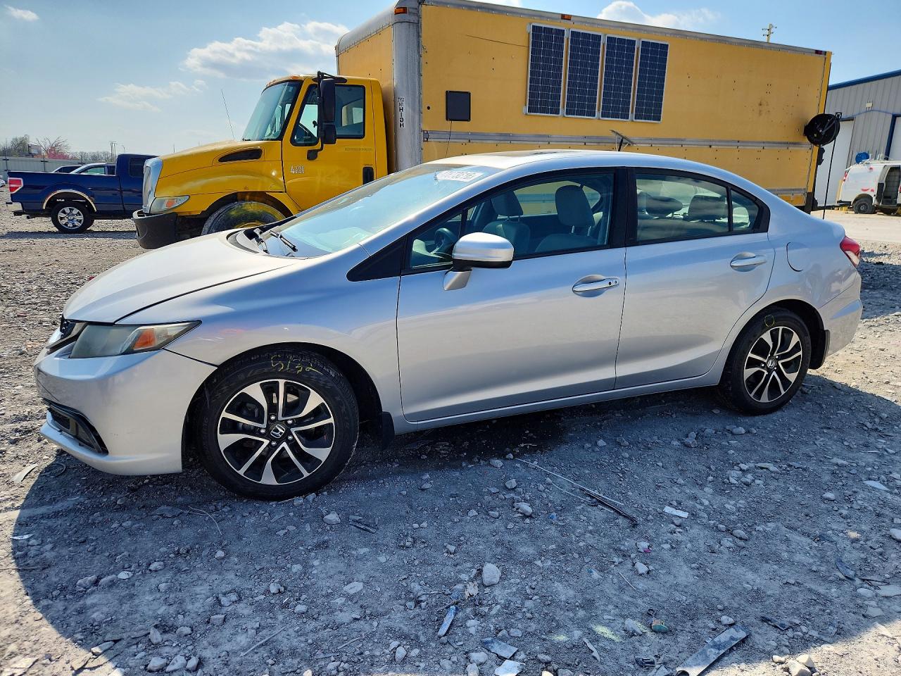 HONDA CIVIC 2015