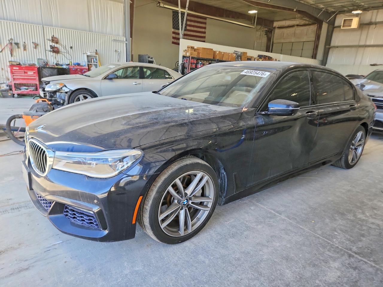 BMW 750 2016