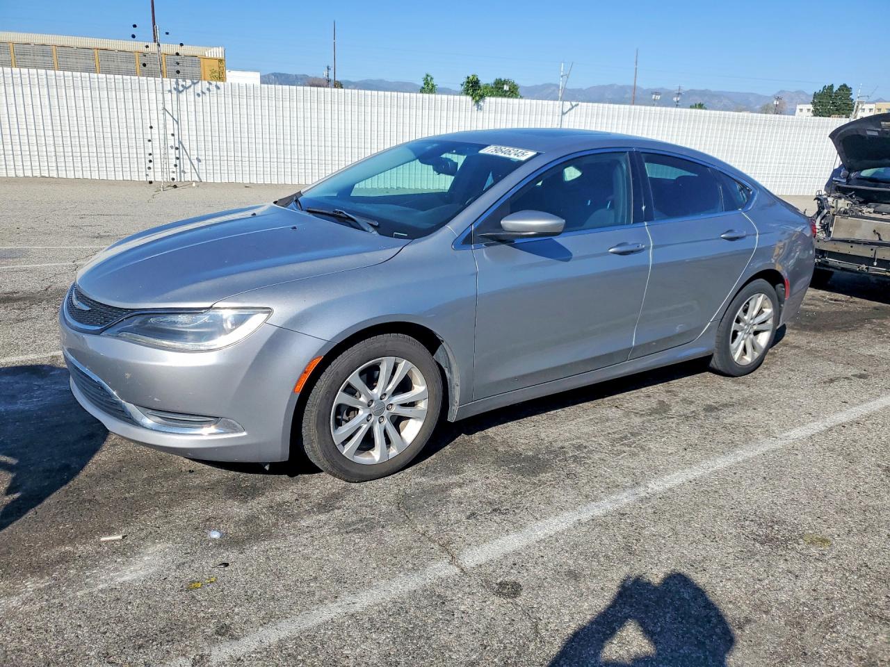 CHRYSLER 200 2015