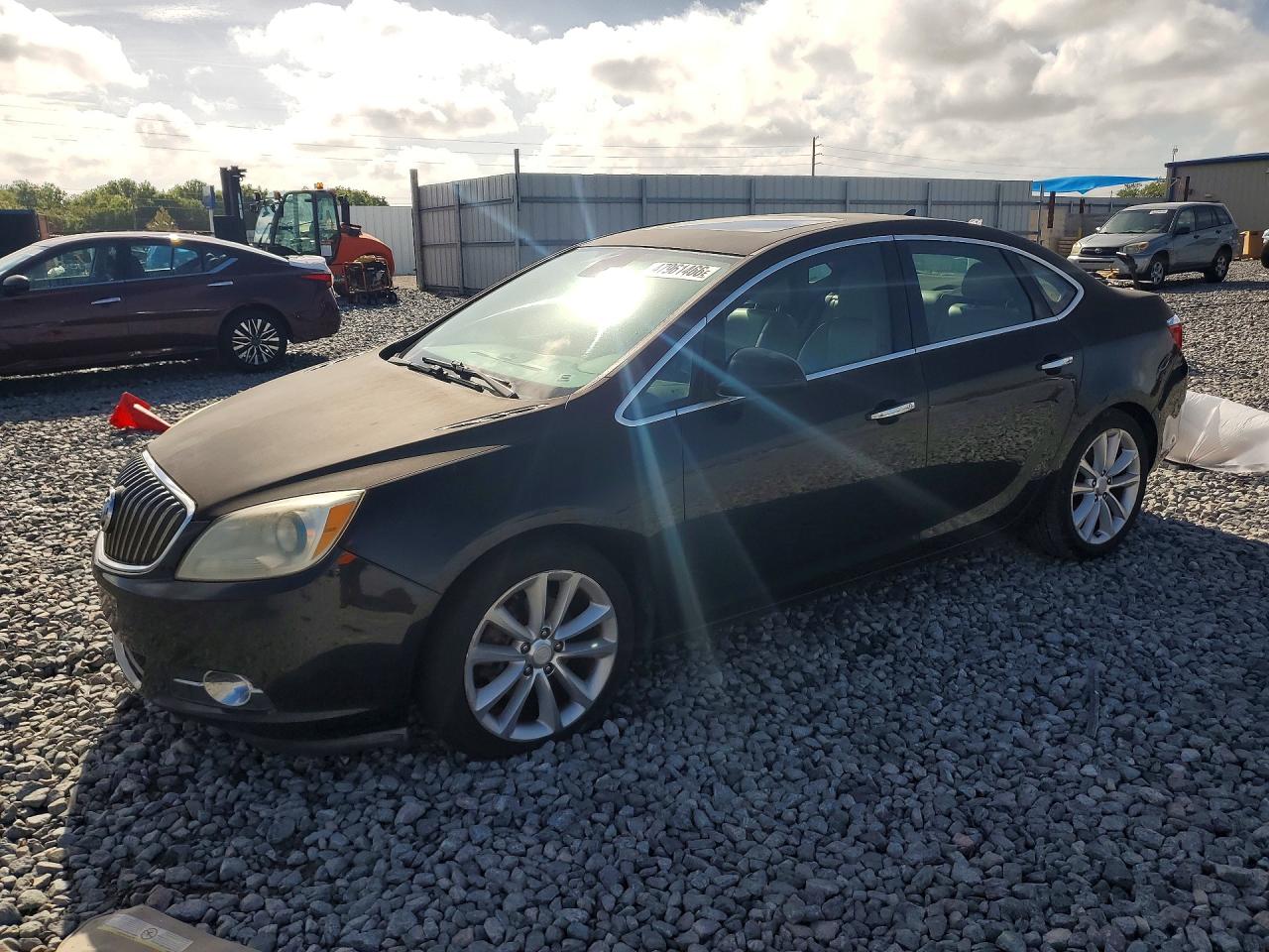 BUICK VERANO 2013