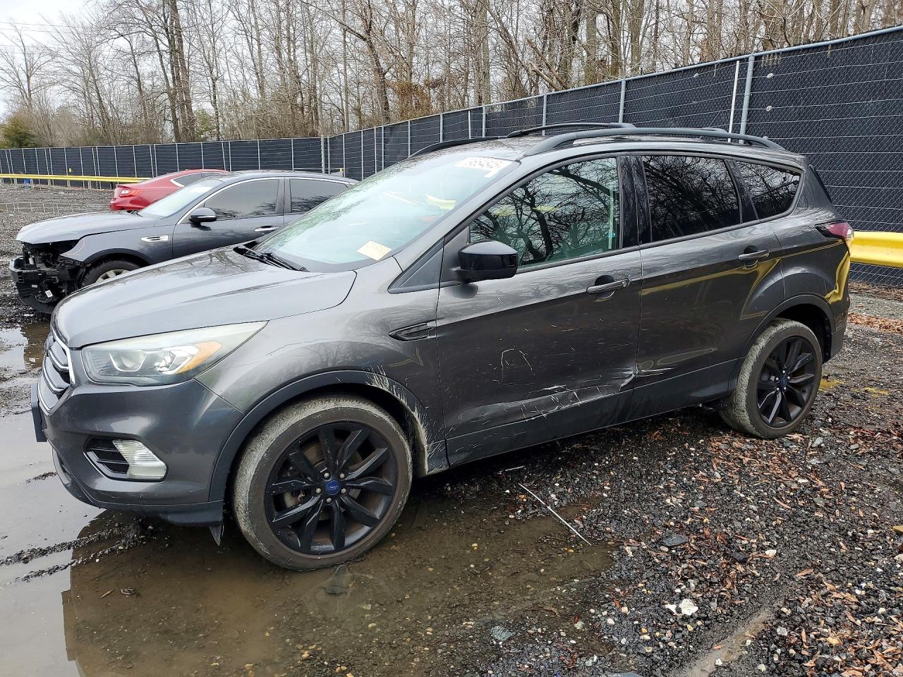 FORD ESCAPE 2017