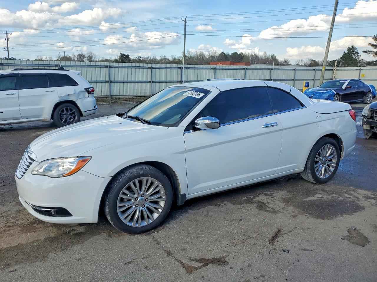 CHRYSLER 200 2012