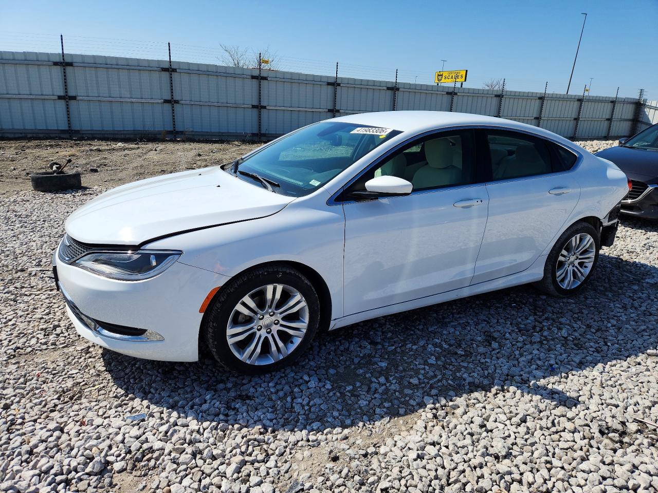 CHRYSLER 200 2015