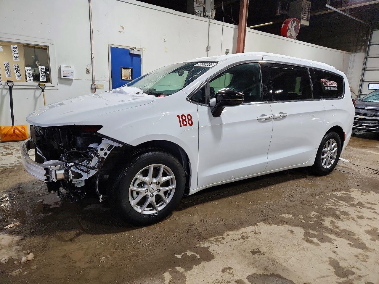 CHRYSLER VOYAGER 2025