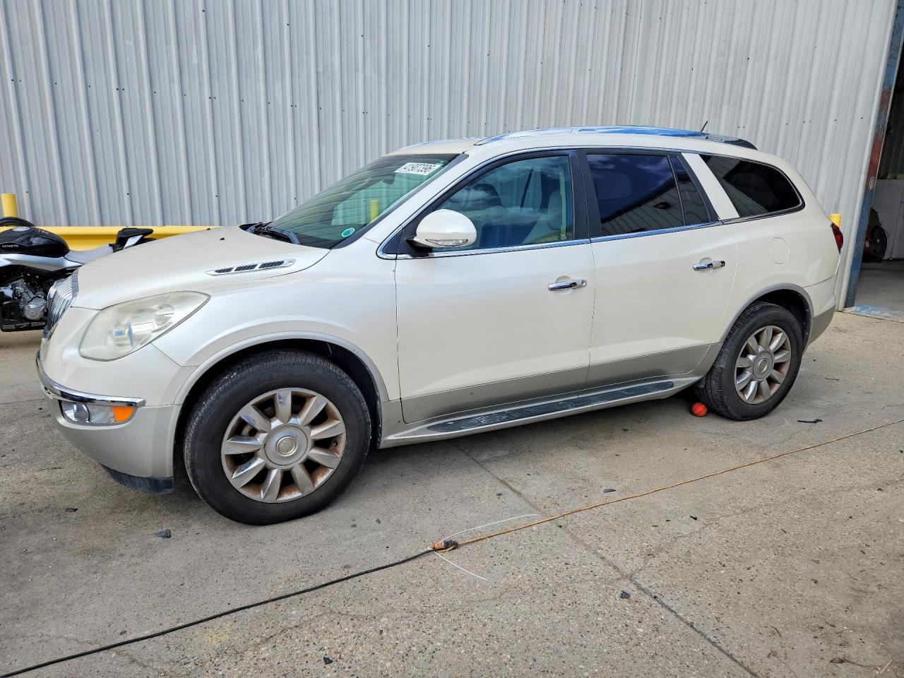 BUICK ENCLAVE 2011