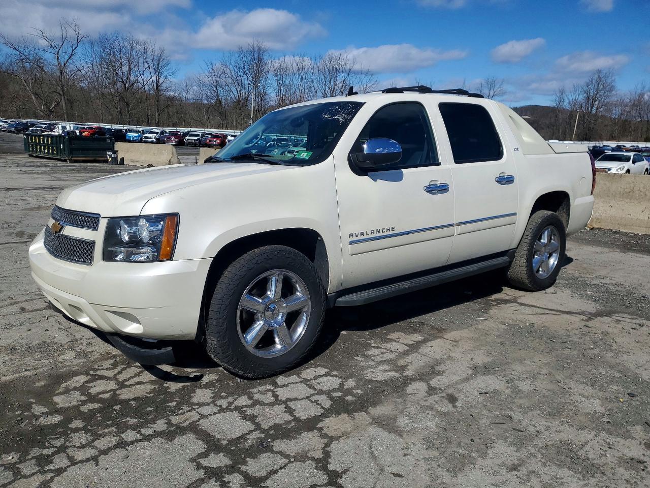 CHEVROLET AVALANCHE 2012