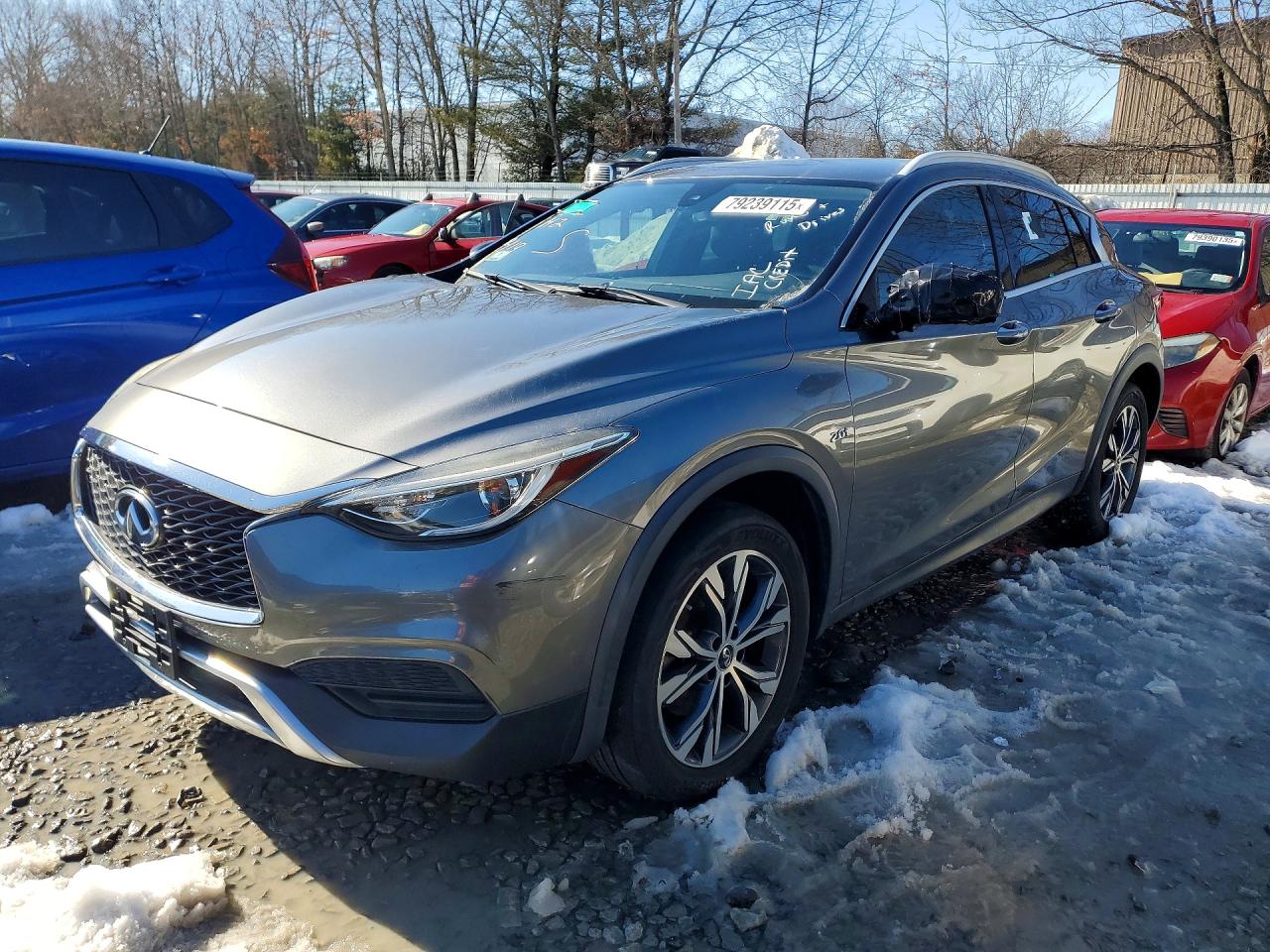 INFINITI QX30 2017