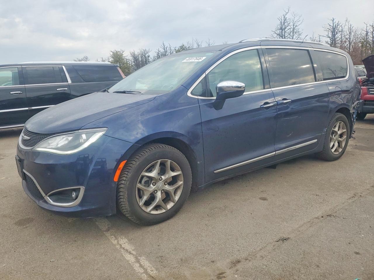 CHRYSLER PACIFICA 2018