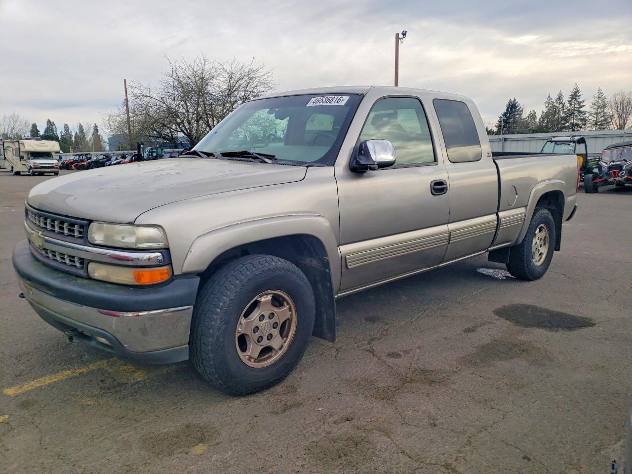 CHEVROLET SILVERADO 2000