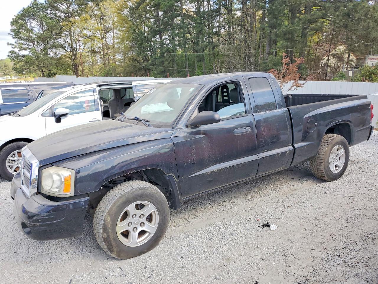 DODGE DAKOTA 2006