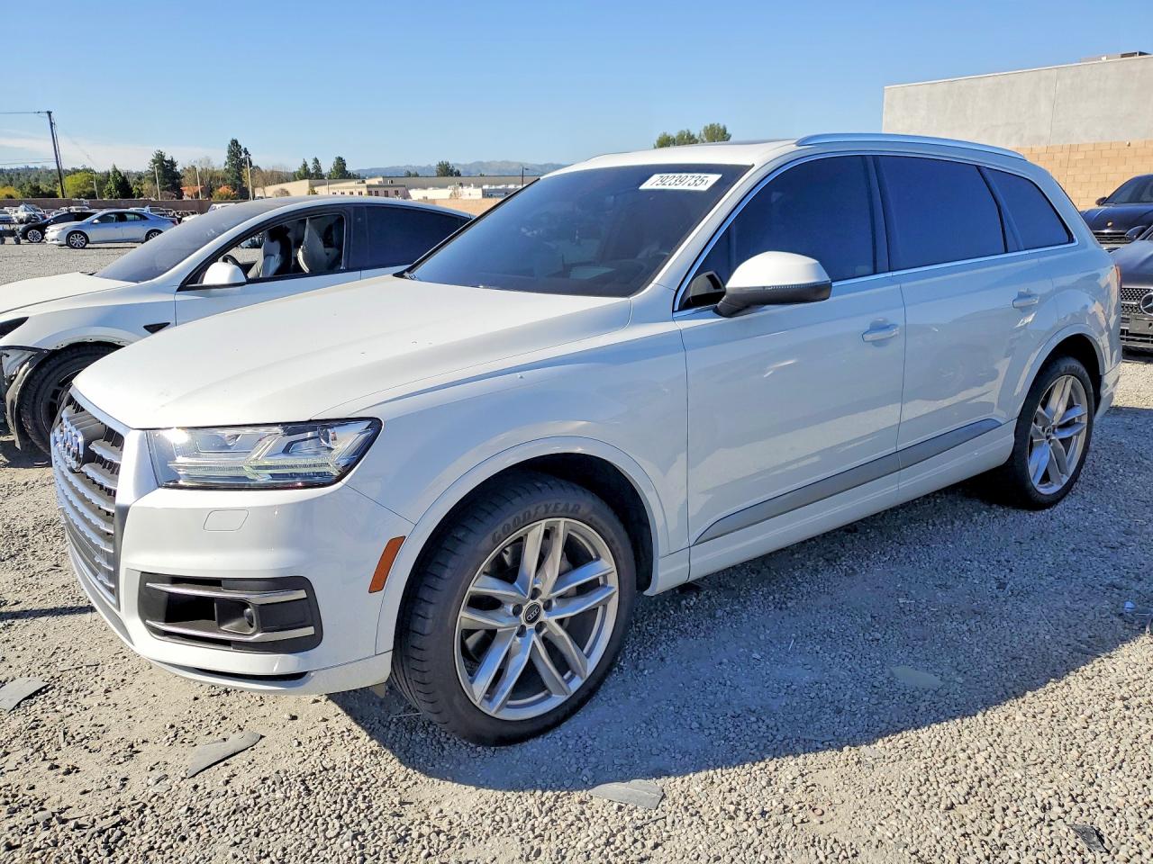 AUDI Q7 2017