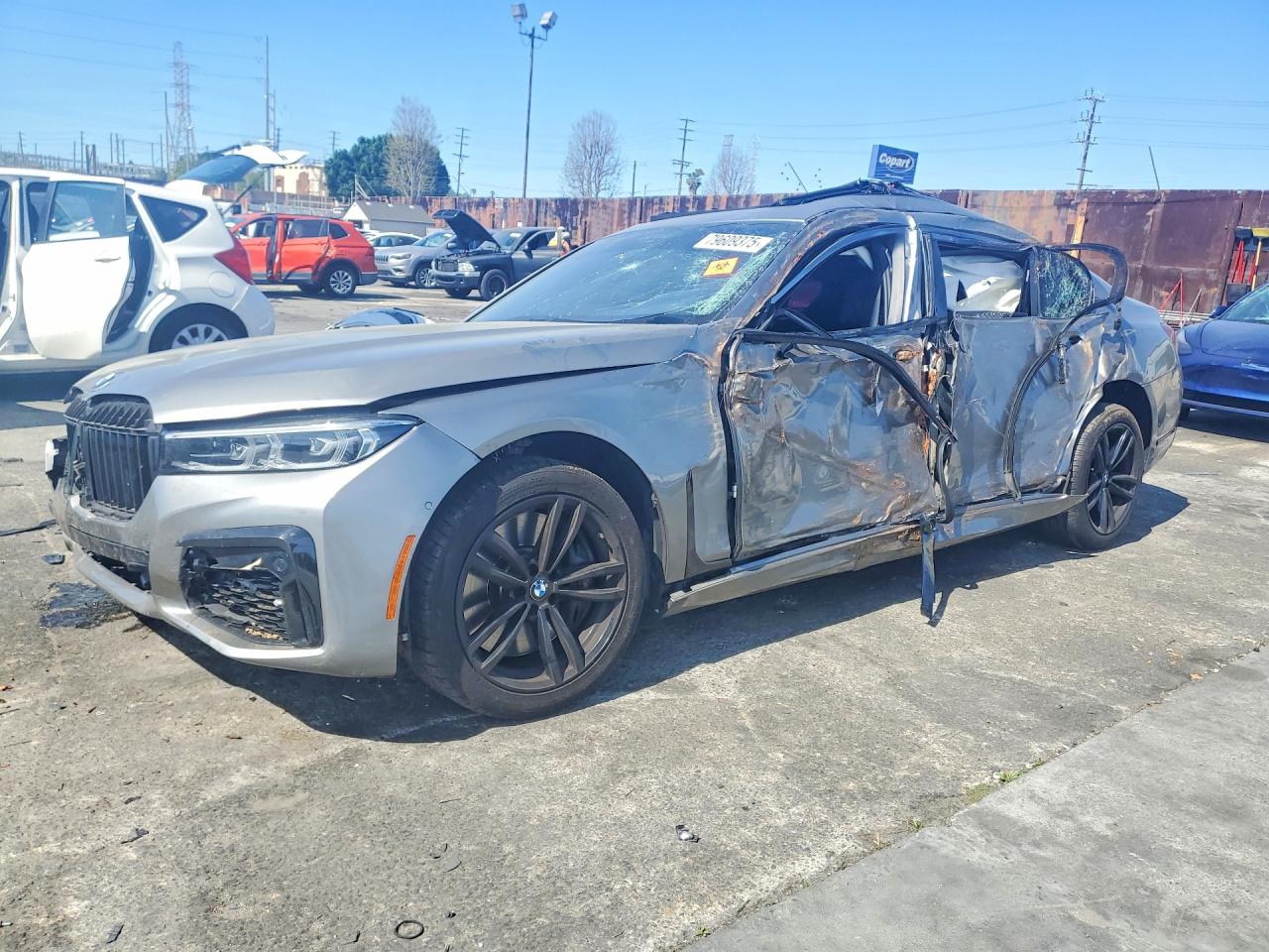BMW 750 2022