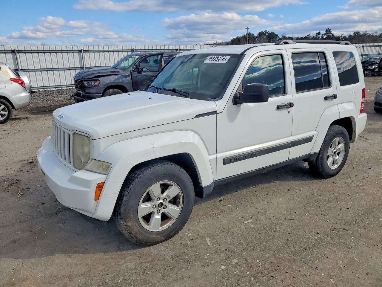JEEP LIBERTY 2012