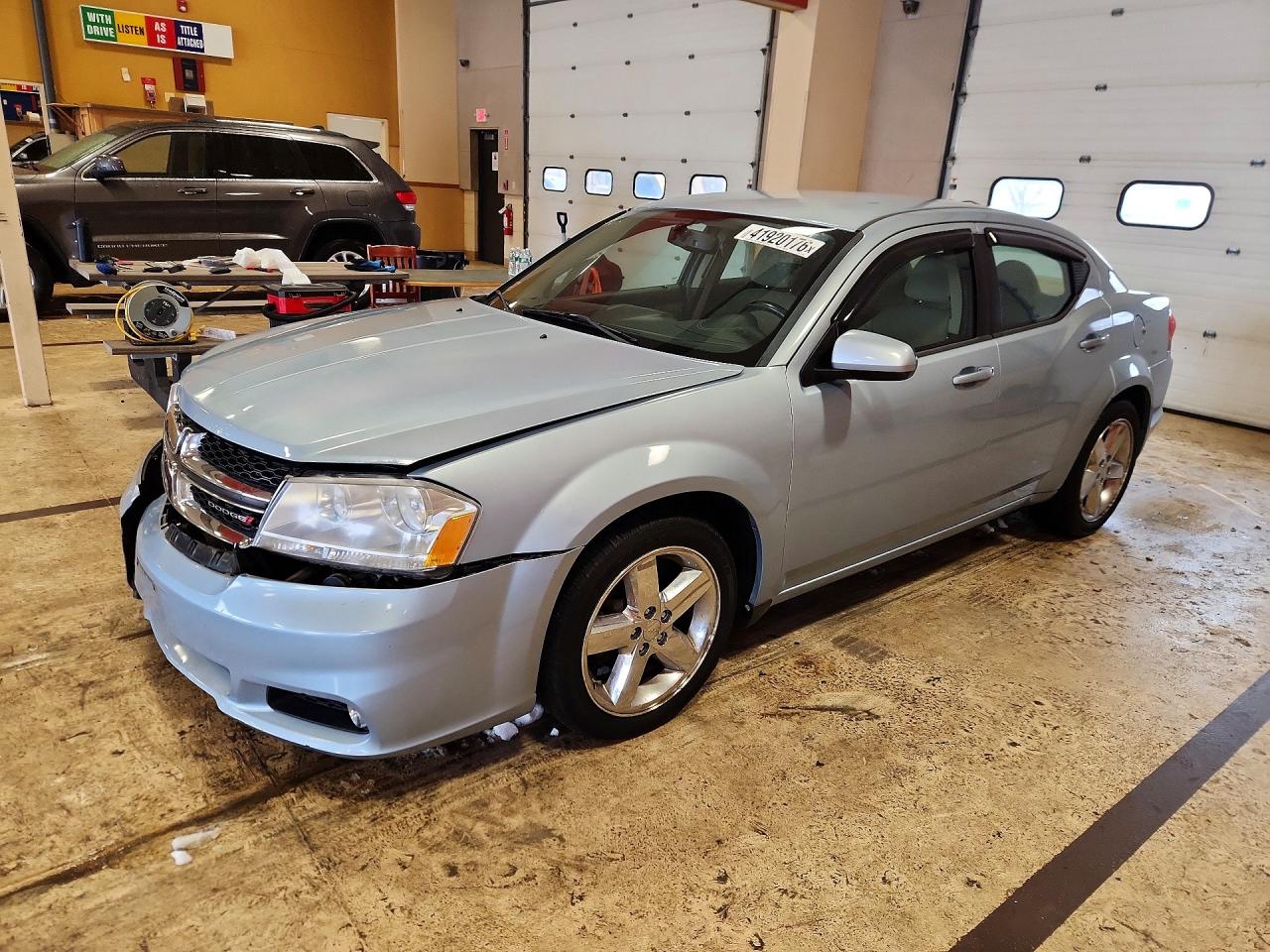 DODGE AVENGER 2013
